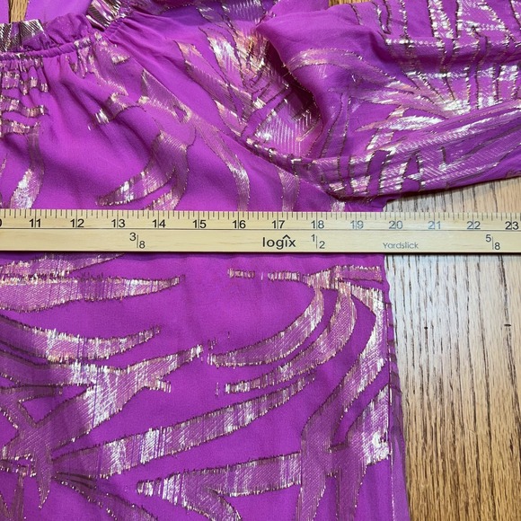 Lilly Pulitzer‎ Shirt Women's Medium Caline Silk Top Wild Fuchsia Palm Leaf - Picture 3 of 9